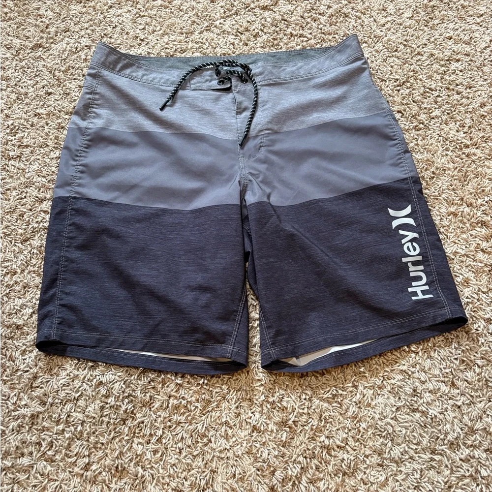 Hurley Color block Board shorts Black and Gray Mens size 36